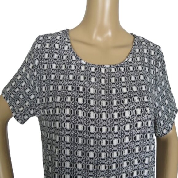 Pleione Geometric Blouse - Picture 2 of 6